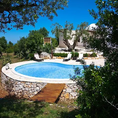 Trullo Romeo Villa